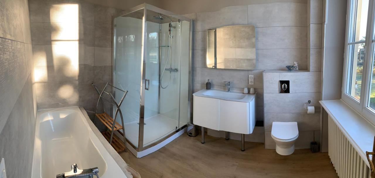 Bed and Breakfast Domaine Berenguer Ouches Exterior foto